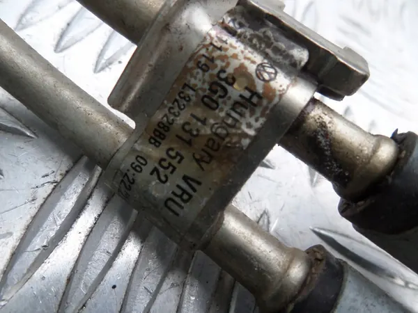 Sensor de pressão de escape VW Audi 057906051B image 3