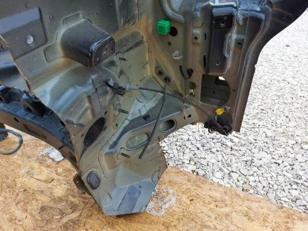 Longarina Dianteira Direita Kia OE OEM 1 image 8