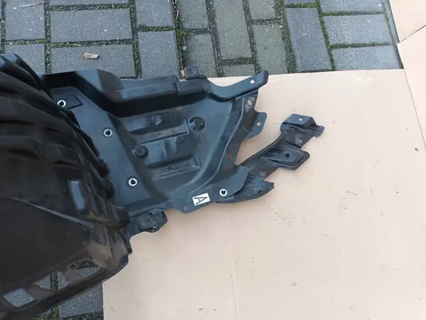 Front Right Wheel Arch SUBARU FORESTER V OEM image 5