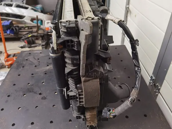 JAGUAR XF X250 2.2 D - conjunto de radiadores completo image 6