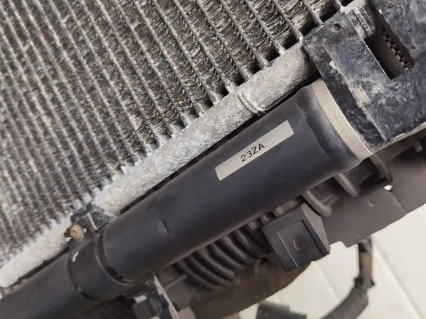 JAGUAR XF X250 2.2 D - conjunto de radiadores completo image 7