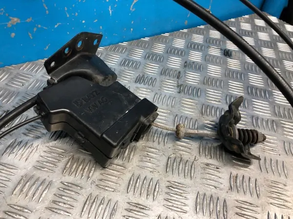 Soporte rueda de repuesto OEM 7CA803660 VW Crafter image 3