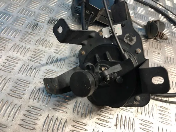 Soporte rueda de repuesto OEM 7CA803660 VW Crafter image 4