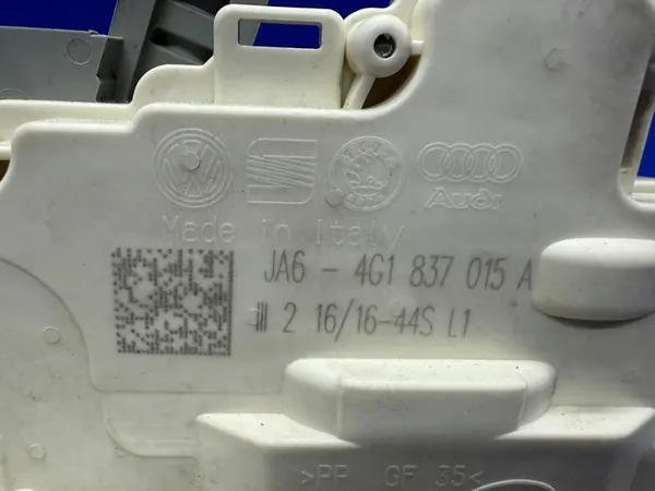 Audi A6 C7 Vorderer Linker Türschloss 4G1837015A image 3
