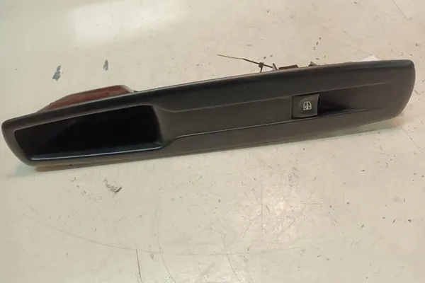 Achterste rechter deurraam bediening RENAULT image 2