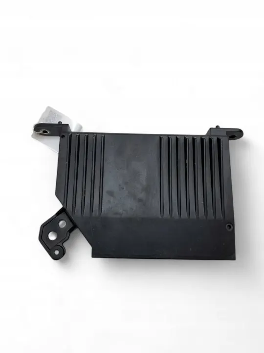 Volvo XC90 2019 Audioversterker OEM 31489094 image 7