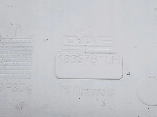 Spoiler d'angle DAF XF 106 OEM 1835761 - Côté gauche image 4