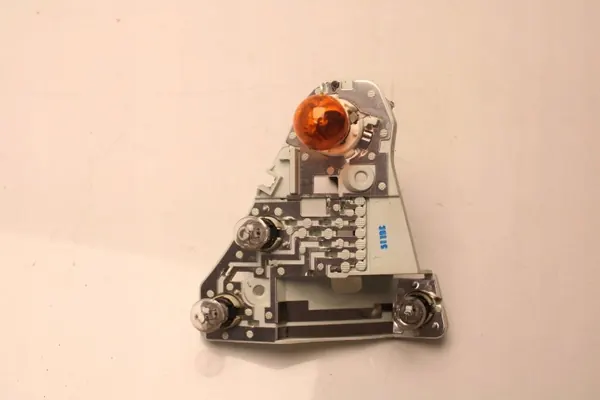 OEM 480665L BMW E93 Douille Ampoule Arrière Gauche image 2