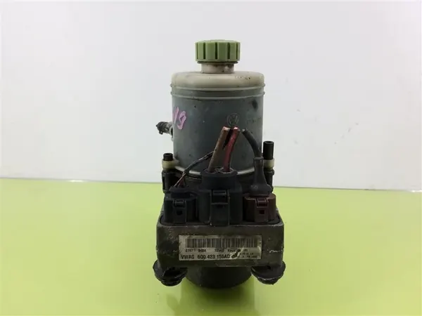 Pompe de direction OEM 6Q0423155AD pour Skoda Fabia I image 3