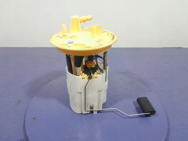 Ford Mondeo MK5 Bränslepump OEM EG93-9H307-GB image 2