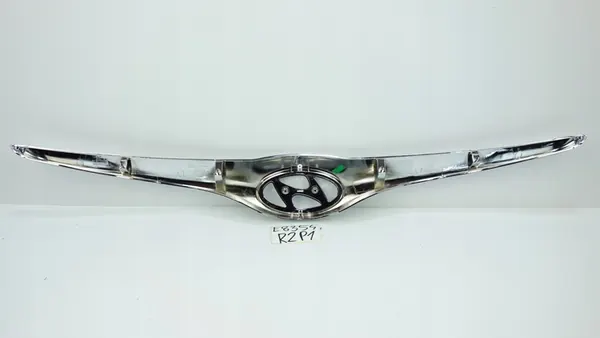 HYUNDAI I30 LIFT 2010 Etugrilli Kromimerkki 86352-2R500 image 4