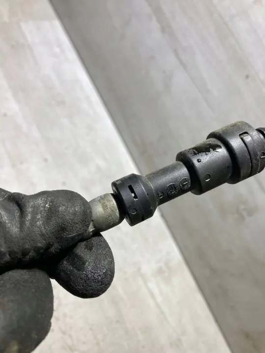 Ford Kytkin Hydrauliikkaputki OEM JX6117K590BB image 3