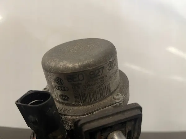 Audi OE 8E0 927 317 F Vacuumpomp image 3
