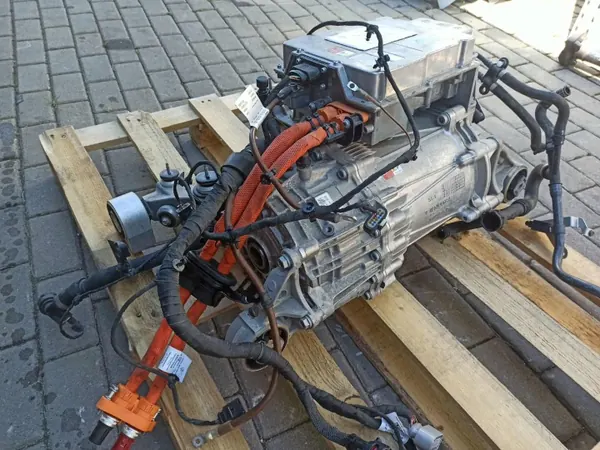 Porsche Taycan Voorwielaandrijving Motor 25,000km 2023 image 4