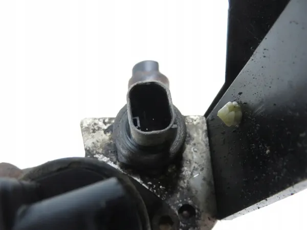 Compressor Suspensão BMW OEM 6758704 Usado image 3