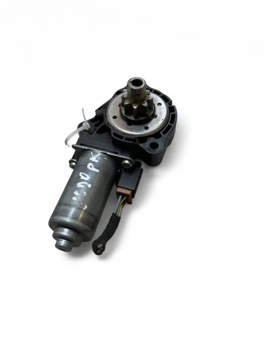 Sitzverstellmotor Volvo XC90 OEM C37013100 image 5
