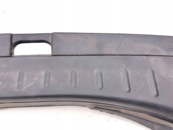 Cache de serrure capot Tesla Model S 2015 OEM 100633002G image 3