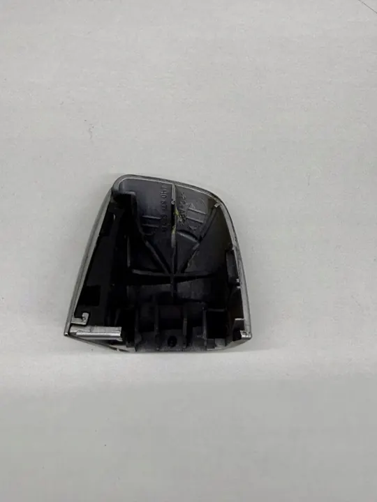 OEM 4H0837880B Ovenlukon Peite Oikea Taka Audi A6 image 9