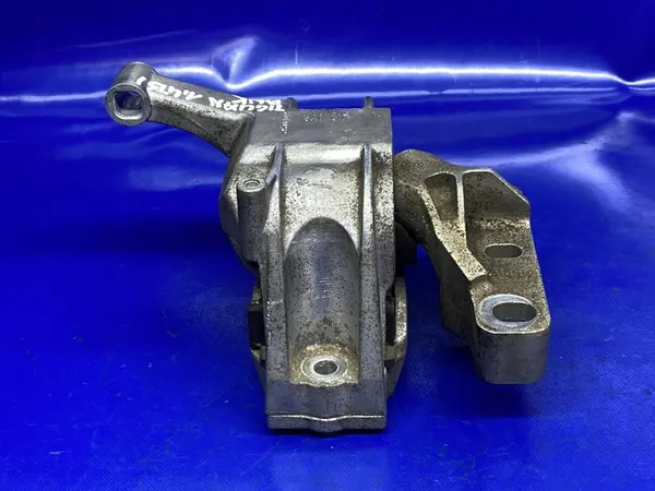 Soporte de motor VW Tiguan Golf V Audi Seat 1.4 TSI 5N0199262d image 3