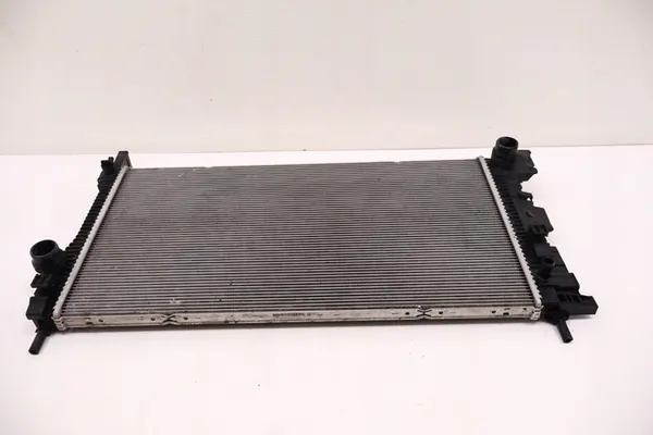 VOLVO XC60 II 2.0 T4 Radiador de Agua 31410895 image 6