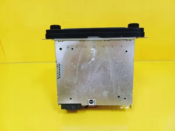 Radio CD d'origine usagée OEM DRC97099 pour VW Touran I image 8