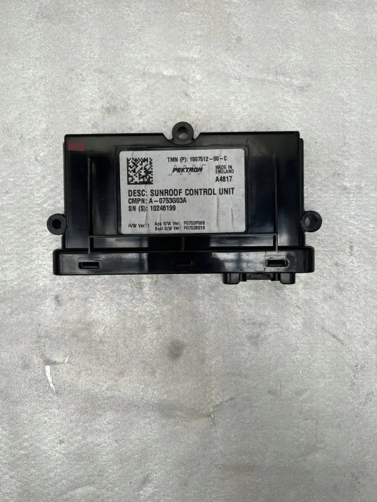 Tesla Model S 2017 kattoluukun moduuli OEM 100751200C image 2