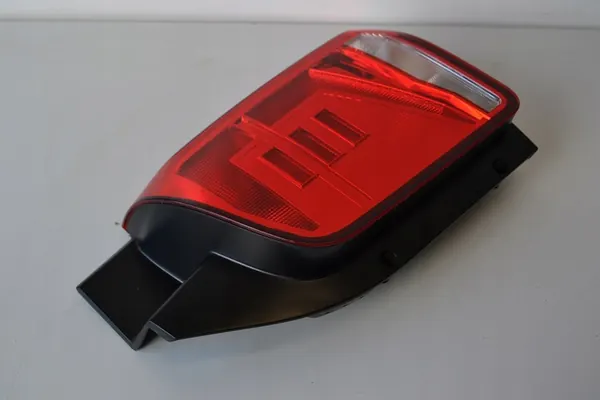 Luz trasera derecha VW T6.1 2021 7LA.945.096.A image 2