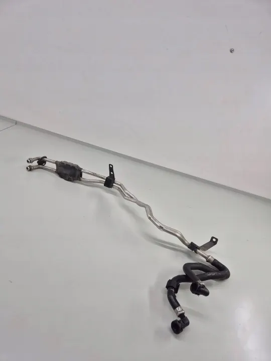 Oljekylarrör Land Rover Discovery 5 OEM HPLA7R081AB image 2