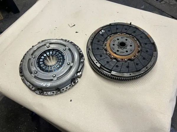 VW POLO 1.8 GTI AUDI 1.8 2.0 Volante de Dupla Massa 06K105266G image 3