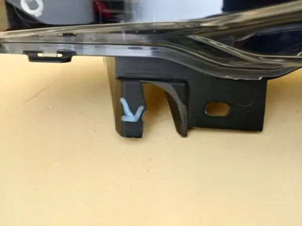 Tesla Model 3/Y DRL Halógeno LED Delantero Derecho OEM 1507933-00-C image 7