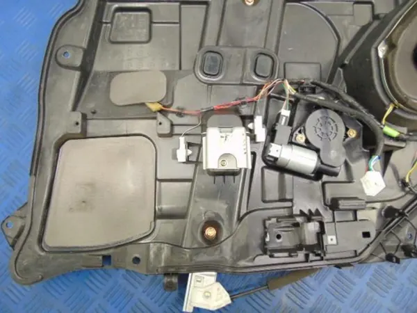 Regulador de ventana delantero derecho Mazda 5 G22C5858X image 7