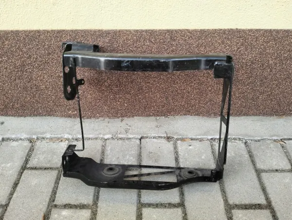 Radiatorbevestiging OEM 8071635 BMW M3 M4 image 3