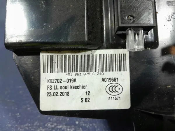Cache Tableau de Bord Bas Gauche Audi Q7 II OEM 4M1863075C image 4