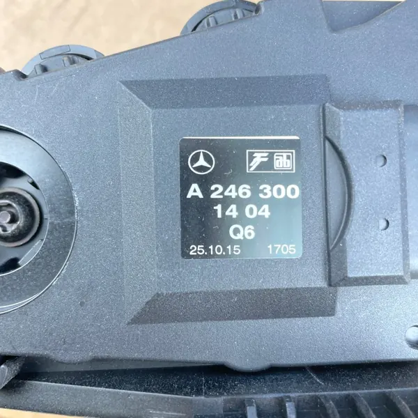 Potentiomètre Pédale Gaz Mercedes OEM A2463001404 image 3