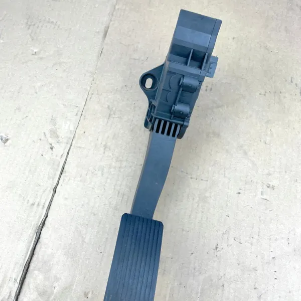 Potentiomètre Pédale Gaz Mercedes OEM A2463001404 image 5