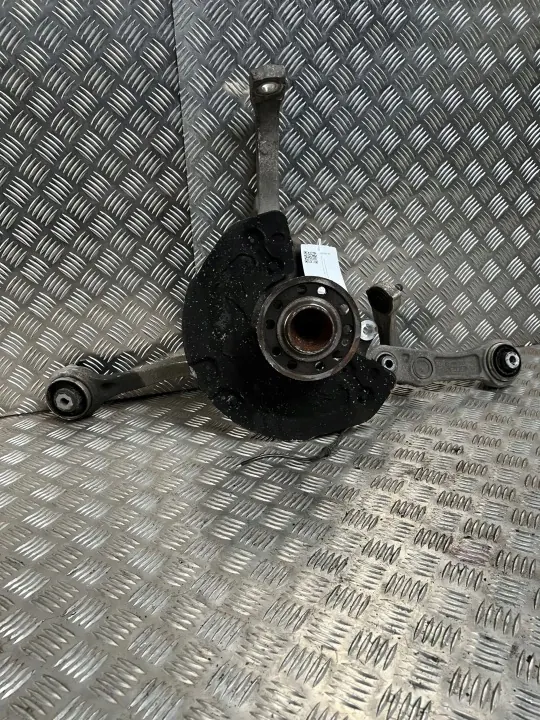 Moyeu de roue Mercedes-Benz OEM A0004213520 Avant image 6