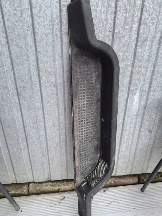 VW T4 skjutdörrströskelskydd OEM 4324324 image 2