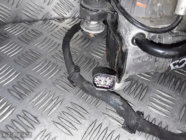 Pompe compresseur suspension Audi A8 OEM 15155000462 image 3