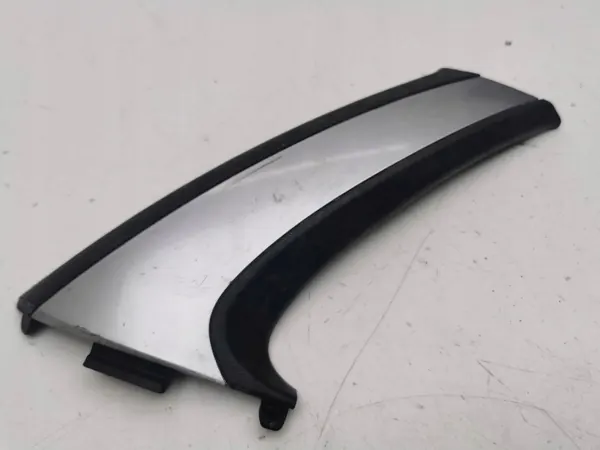 Toyota Avensis T270 2012 Zijkanten OEM 7461205060 image 3