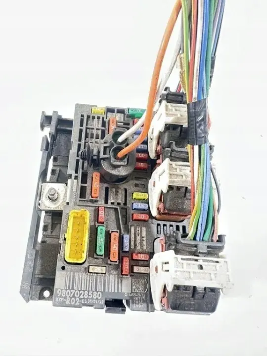 Module Confort OEM 9807028580 pour Peugeot 2008 II image 3