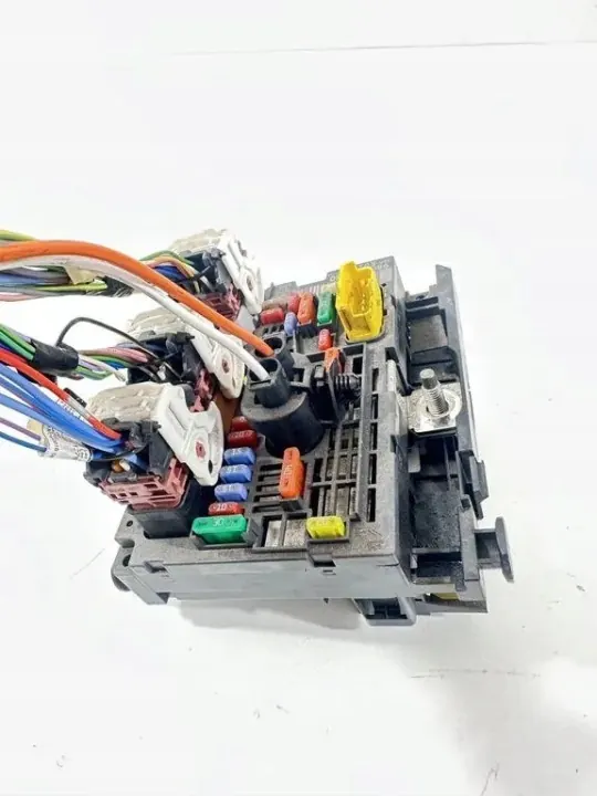 Module Confort OEM 9807028580 pour Peugeot 2008 II image 4