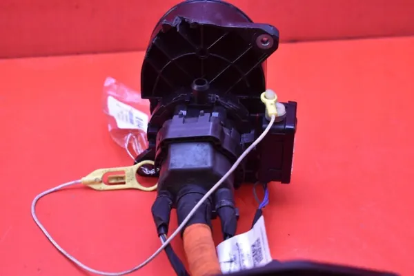 Tomada de carga OEM 4KL971106F para Audi E-Tron 55 image 6