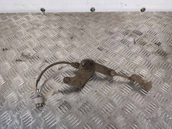Subaru FBZ3518 Koplampniveausensor Achter image 4