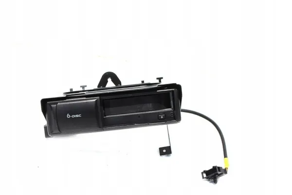 VW Touareg 6-schijf CD-wisselaar OEM bt-cars-21798 image 4