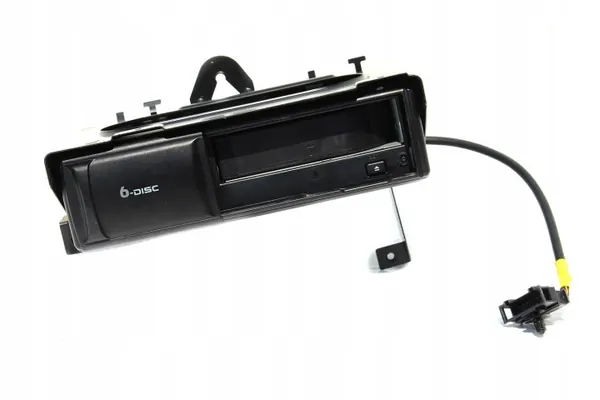 VW Touareg 6-schijf CD-wisselaar OEM bt-cars-21798 image 5