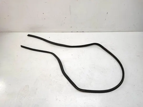 OEM 8K5827705B Baklucka gummipackning Audi A4/S4 B8 image 3