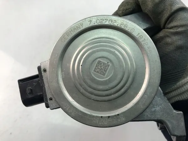 Bomba de água OEM 17125415 para Volvo XC60 II 2018 image 4