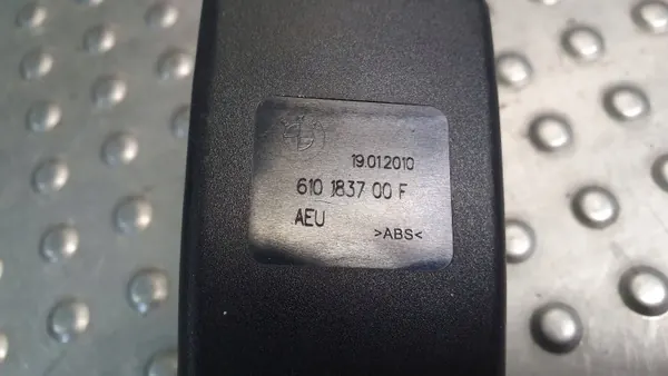 Bältesspänne OEM S26380515 höger fram Mini image 4