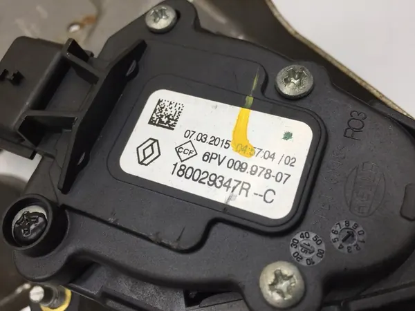 RENAULT CLIO IV Pedalset image 3