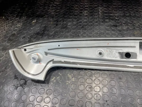OEM 87210-1K000 S2601G048 Takaspoileri Hyundai ix20:lle image 9